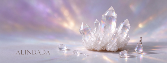 New users enjoy a discount on their first order, and those who purchase a crystal bracelet will receive a complimentary crystal ring (selected at random).
